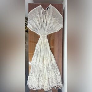 Beulah Off White Lace Embroidered Coverup.